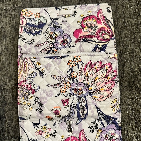 Very Bradley RFID wallet in Hummingbird Park - Picture 2 of 4